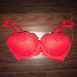 Victoria’s Secret Very Sexy Lace Bra 34C